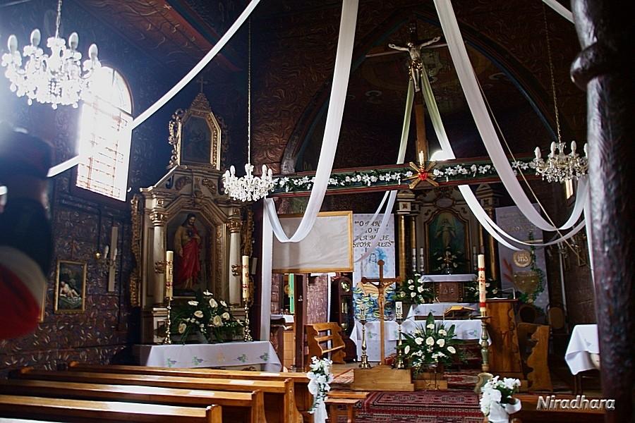 wnętrze kościoła