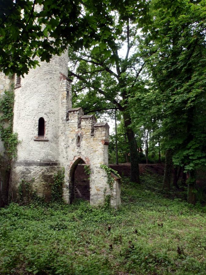 W Dobrej, pałac niestety niedostępny