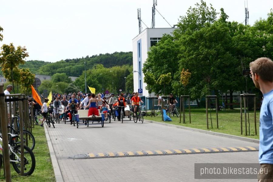 Wjazd na kampus Uniwersytetu Gdańskiego