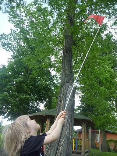 Hania szaleje z flagą