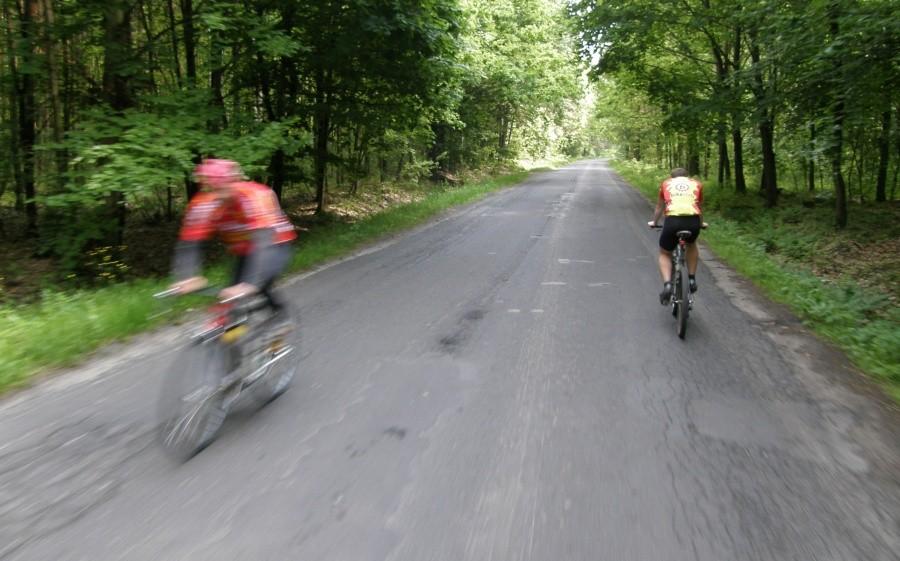Mijający się bikerzy