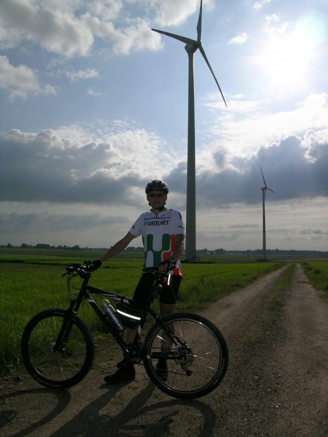 Turbiny wiatrowe niedaleko Złotnik Kujawskich