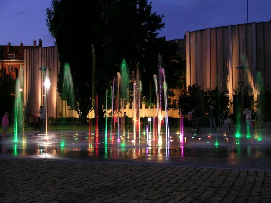 Toruńska kolorowa fontanna