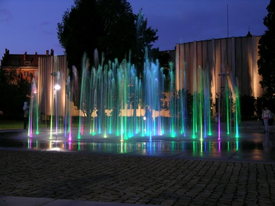 Toruńska kolorowa fontanna