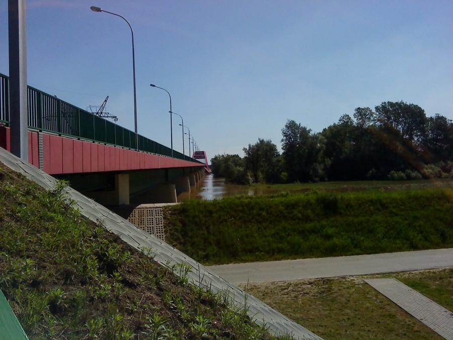 Jaroszyn - widok na most