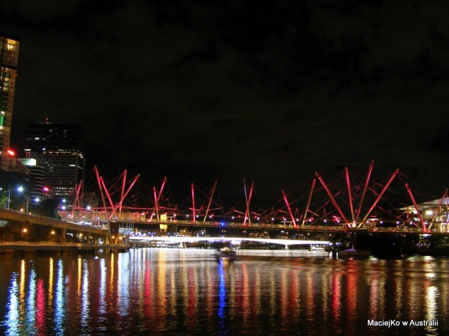Brisbane nocą - Kurilpa Bridge