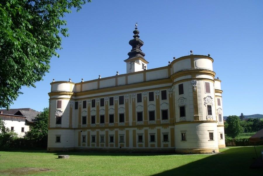 Pałac od strony zadu