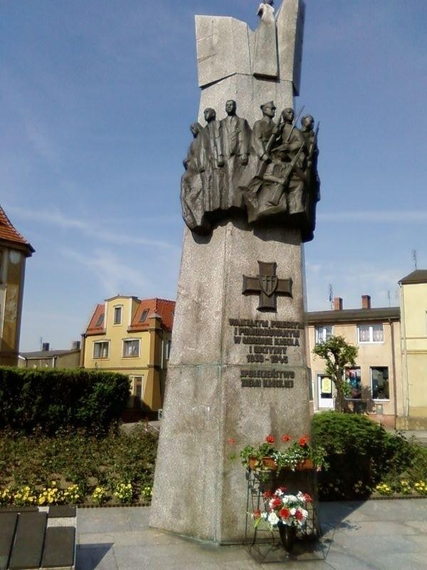 Pomnik w Kłecku