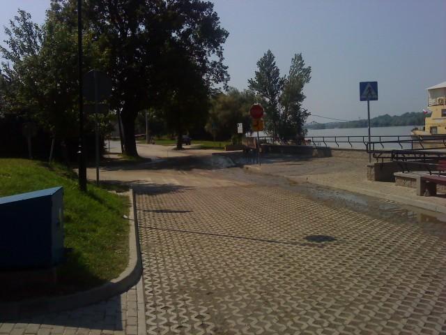Bulwar po opadnięciu wody