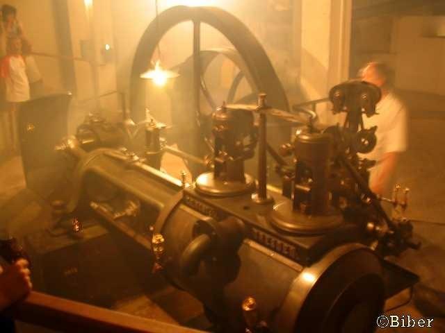 Zabytkowa Stacja Wodociągowa Zawada - agregat parowy z 1904r.