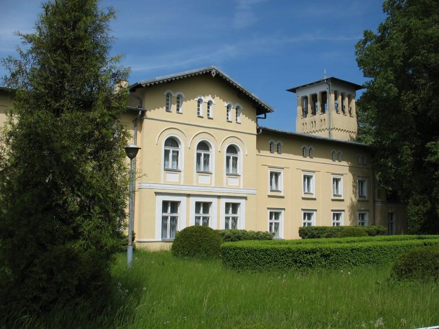 Kłanino - pałac