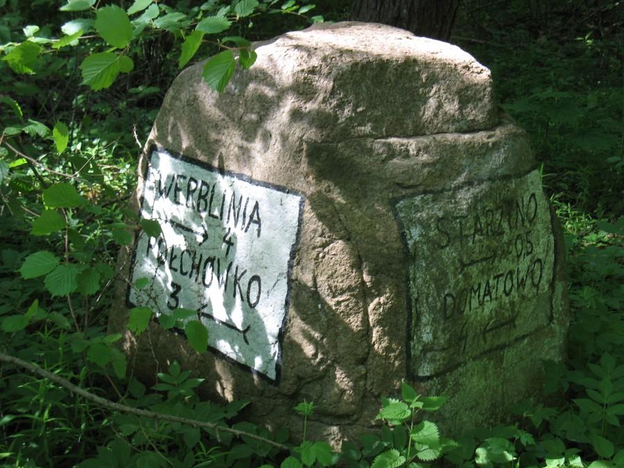 Starzyno - kamienny drogowskaz