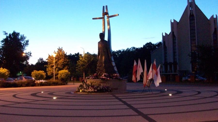 Ulica Leśna - pomnik ks Jerzego Popiełuszki