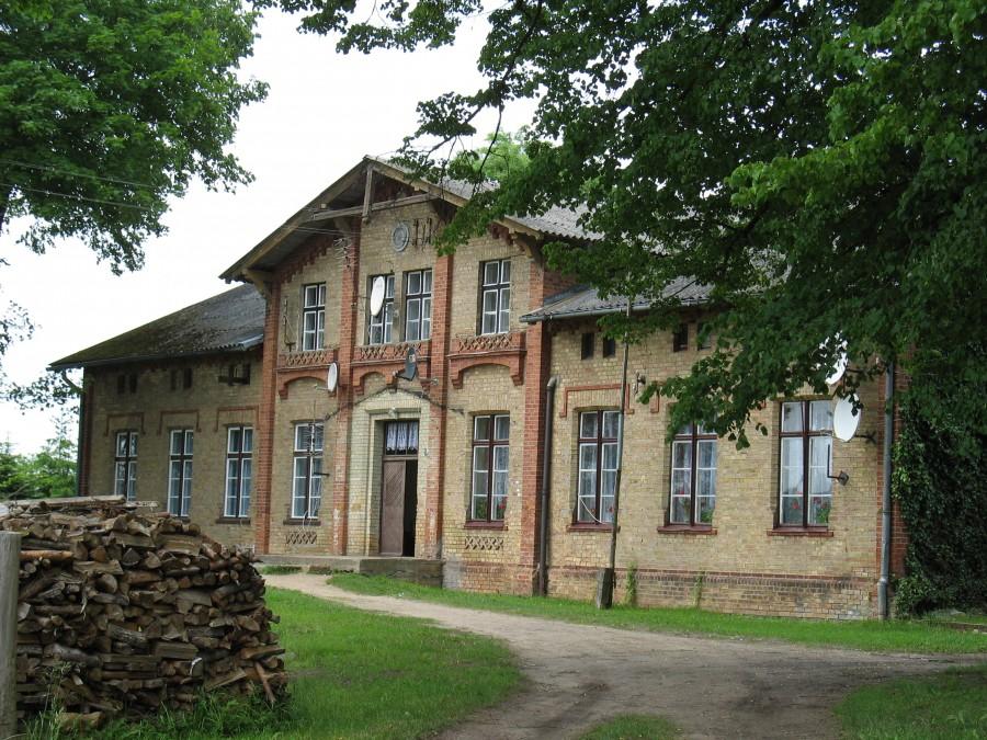 Tyłowo - dwór
