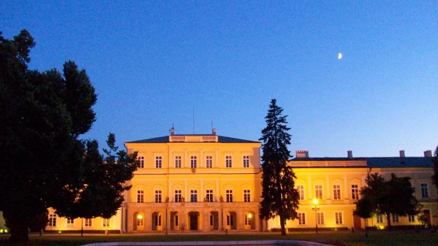 Pałac Czartoryskich nocą