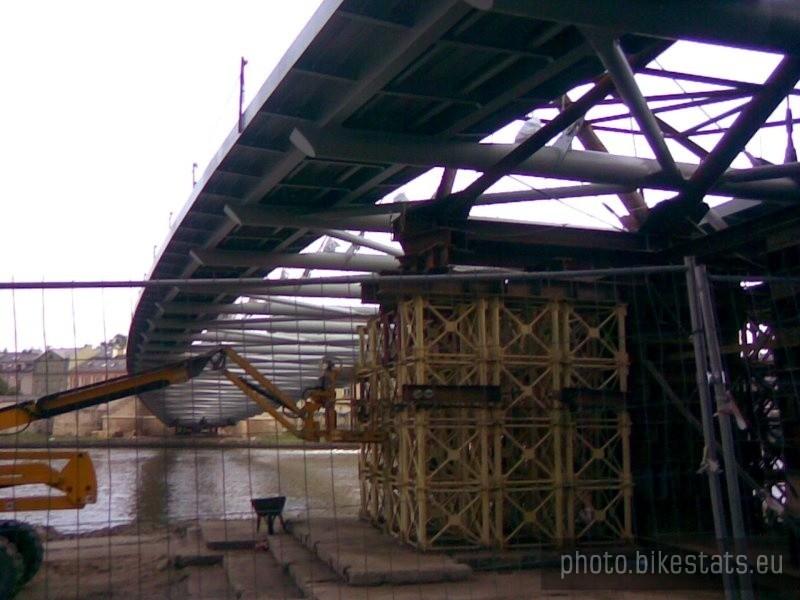 Kraków - nowa kładka rowerowo - piesza