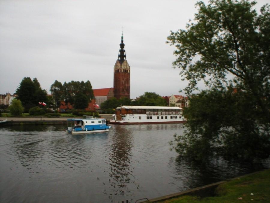 NIEBIESKI STATEK