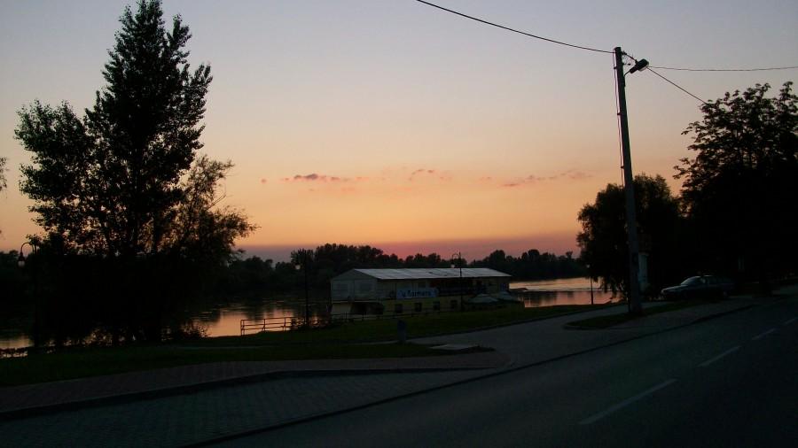 Zachód słońca na promenadzie