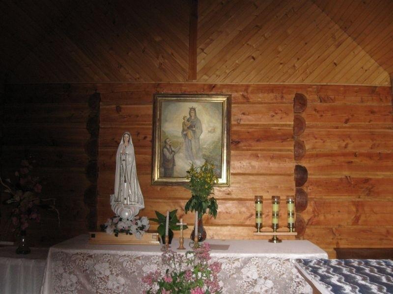 Wnętrze Kościółka w Przylasku.