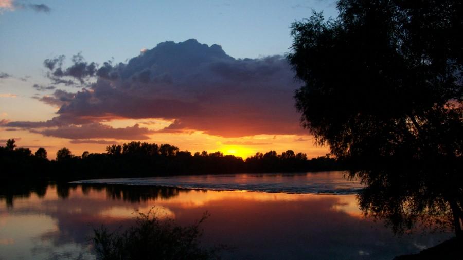 Zachód nad promenadą