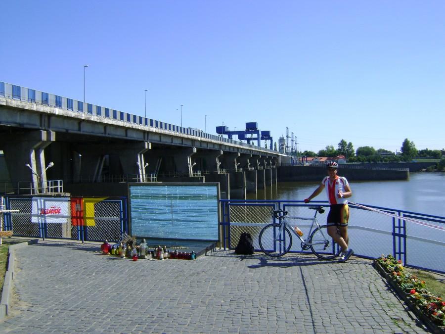 Nad zaporą we Włocławku