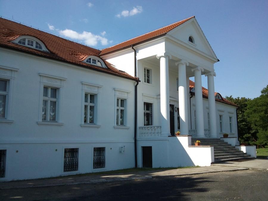 Szkoła - pałac