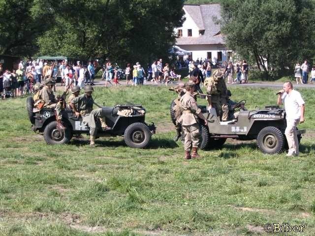 Amerykańce wszędzie się wcisną....