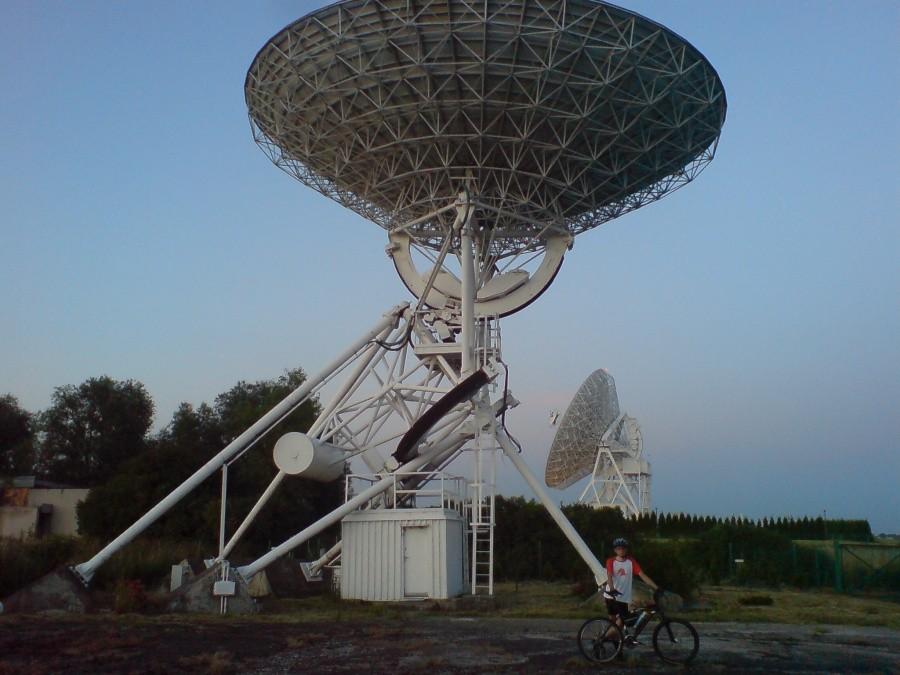 Pod radioteleskopem