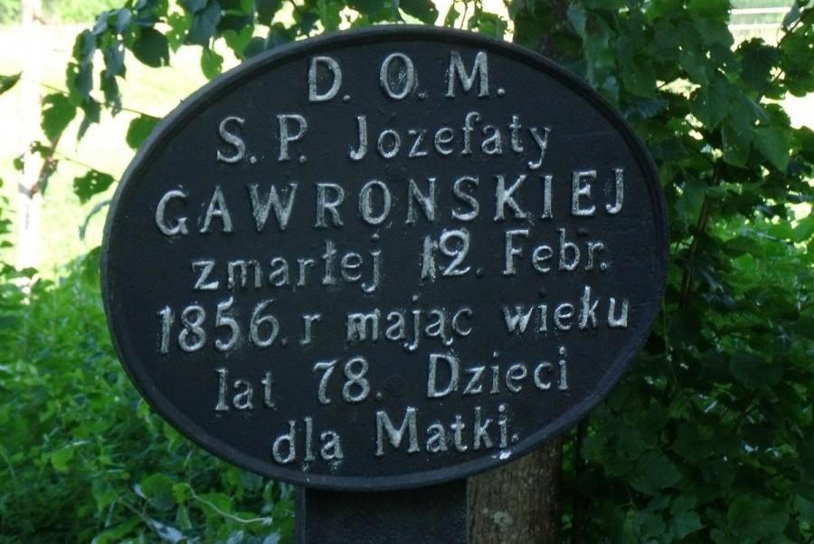 Ciekawy cmentarz