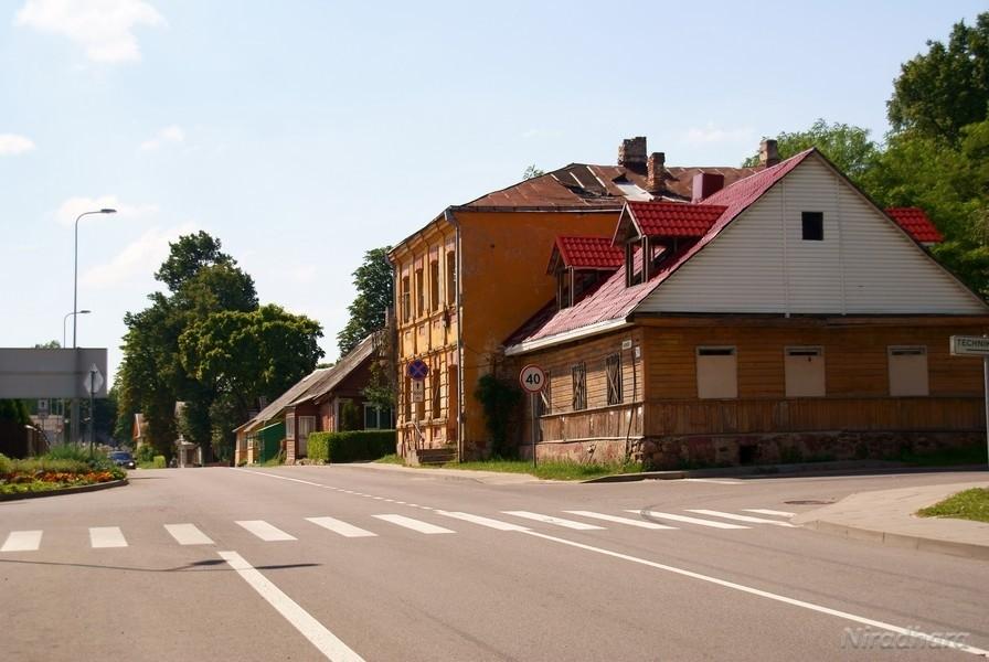 A16