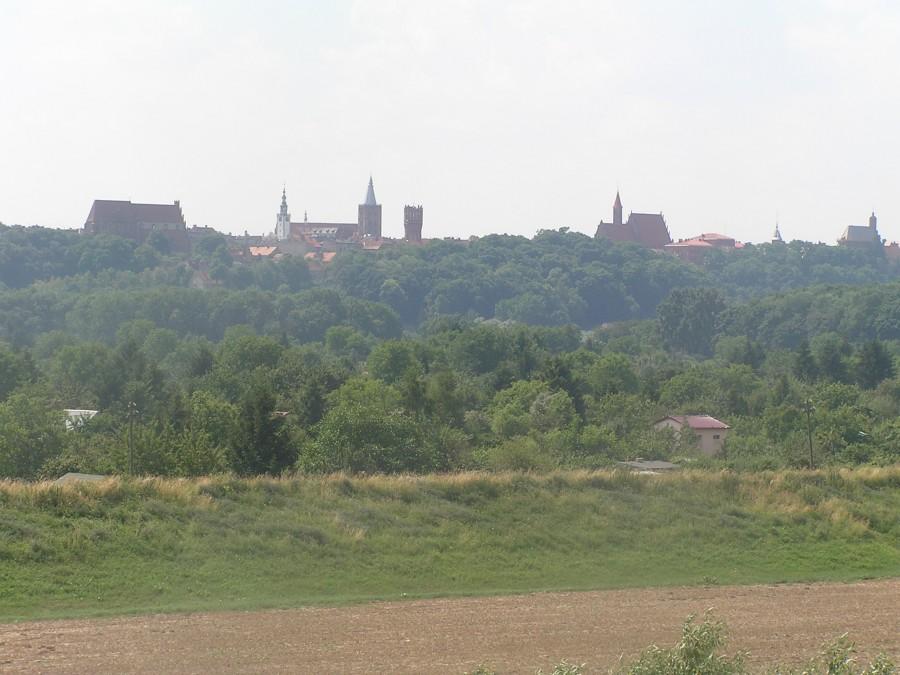 "Upalna" panorama Chełmna z mostu na Wiśle