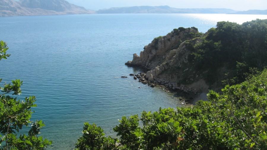 mała, ukryta plaża