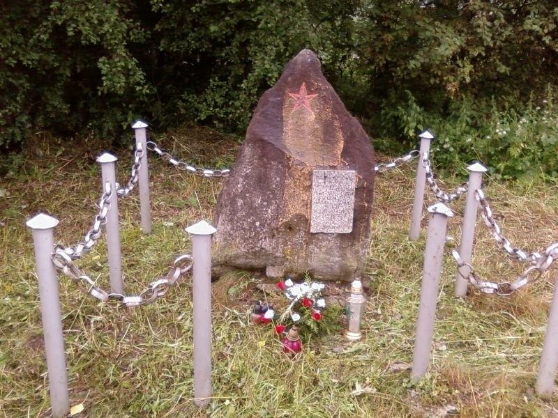 Grób radzieckiego żołnierza w Rycerce