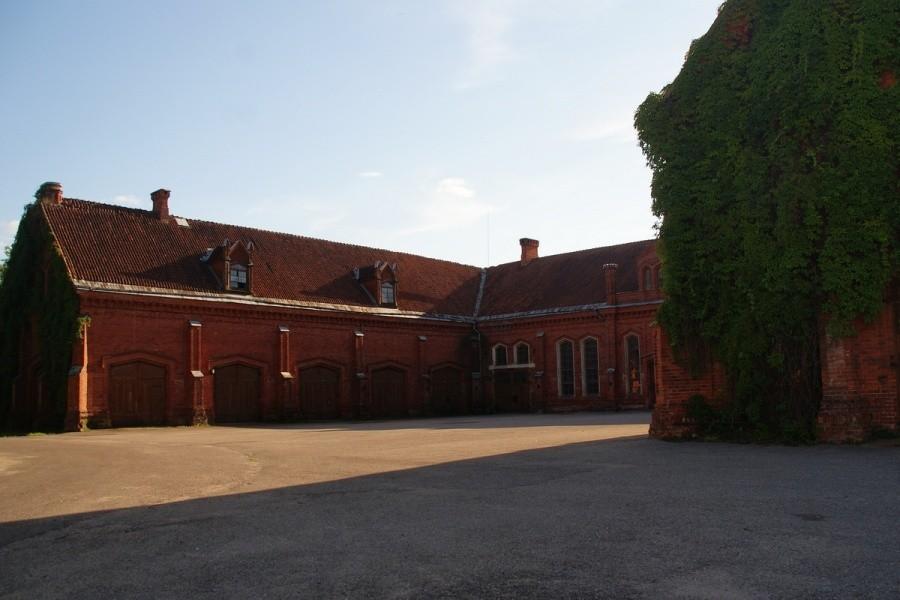 Stajnie