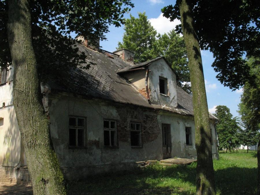 Miłobędzyn - dwór
