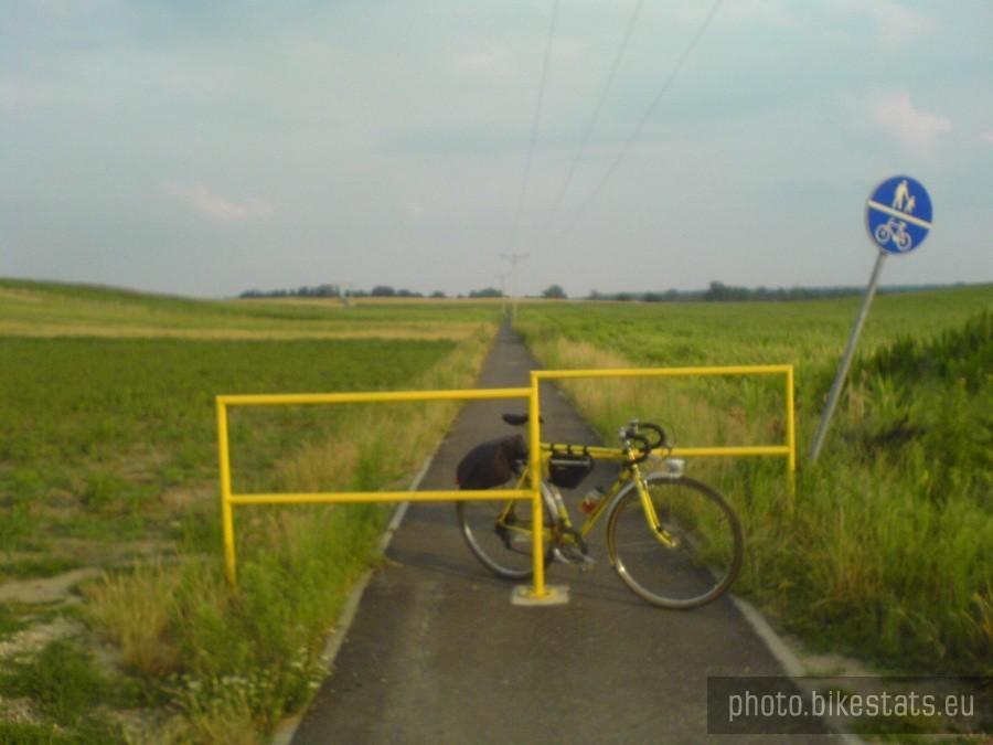 Scieżka rowerowa pomiędzy Rozwadzą i Krępną