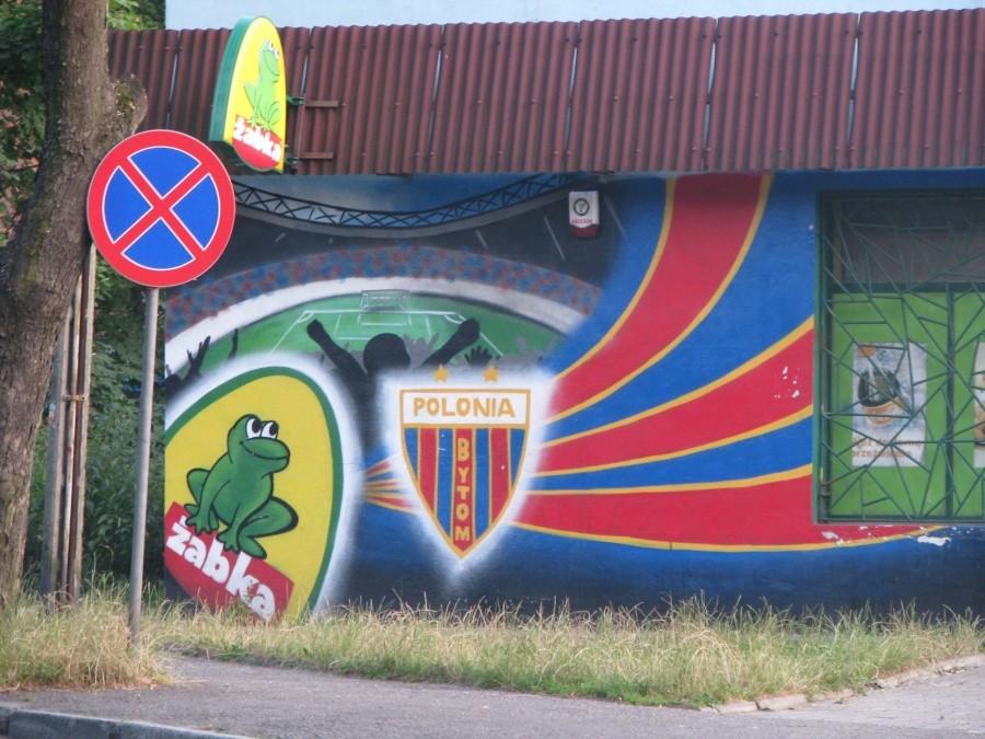 Żabka kibicuje Polonii?