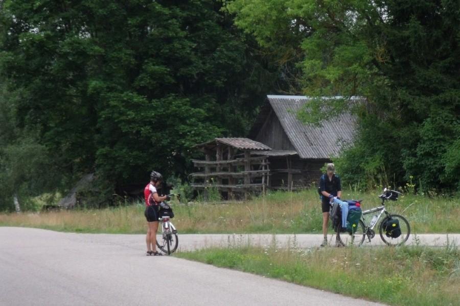 Sprawdzają mapy