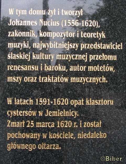 Jemielnica - tablica na probostwie
