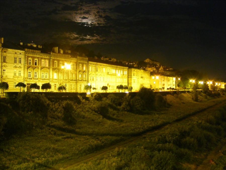 Przemyśl w nocy