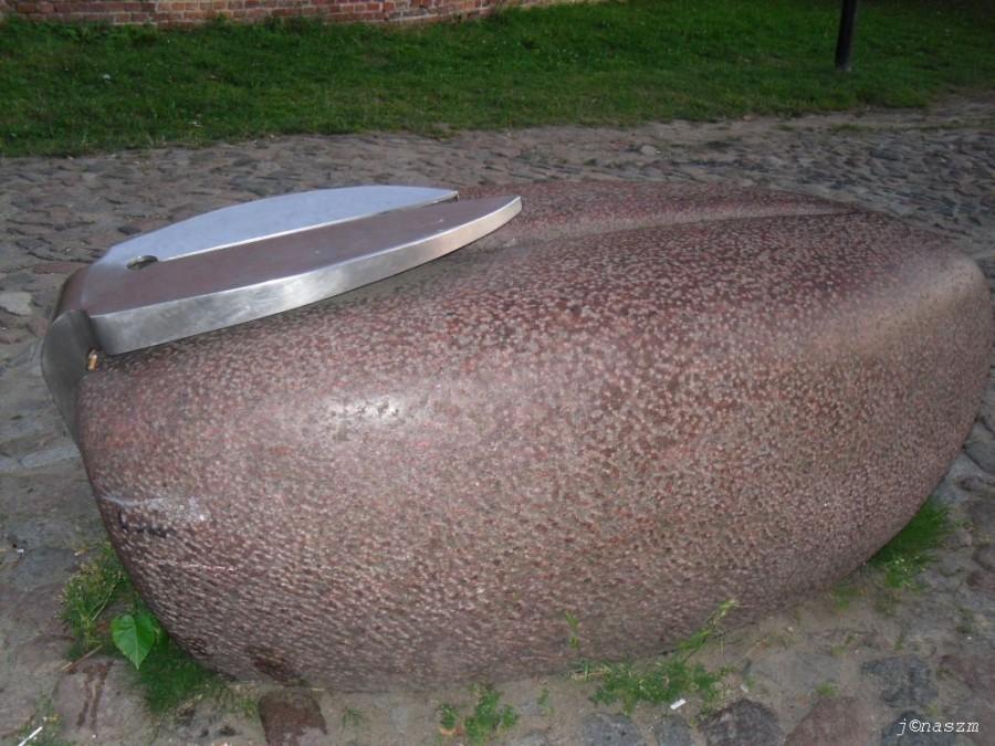 Tajemniczy kamol