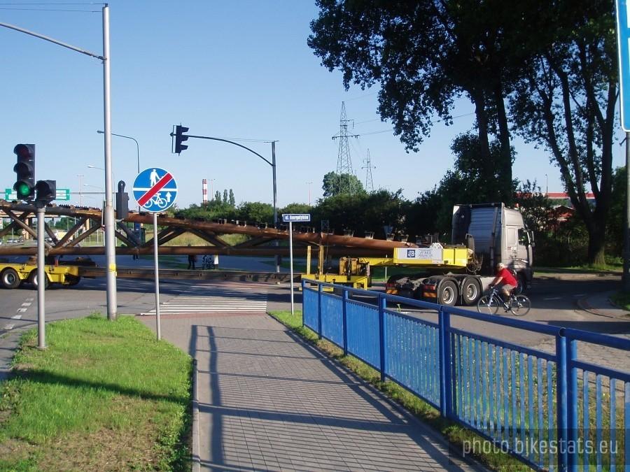 Tak duży ładunek, że nie mieści się w kadrze :P