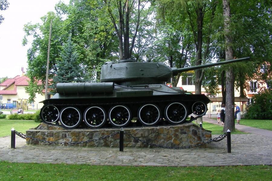 Czołg w centrum Baligrodu