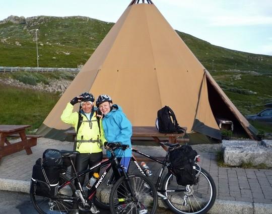 Witamy w tipi!! Niemal przystanek Alaska :)