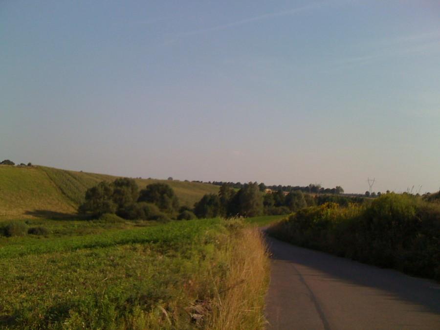 Piękne okolice i dróżka