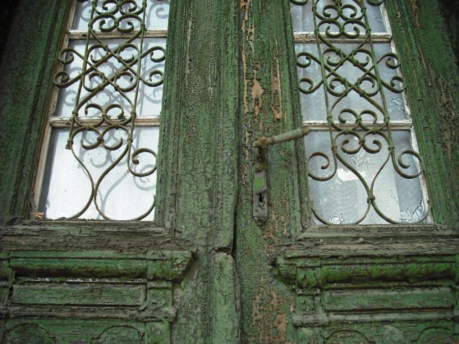 Green door in Częstochowa