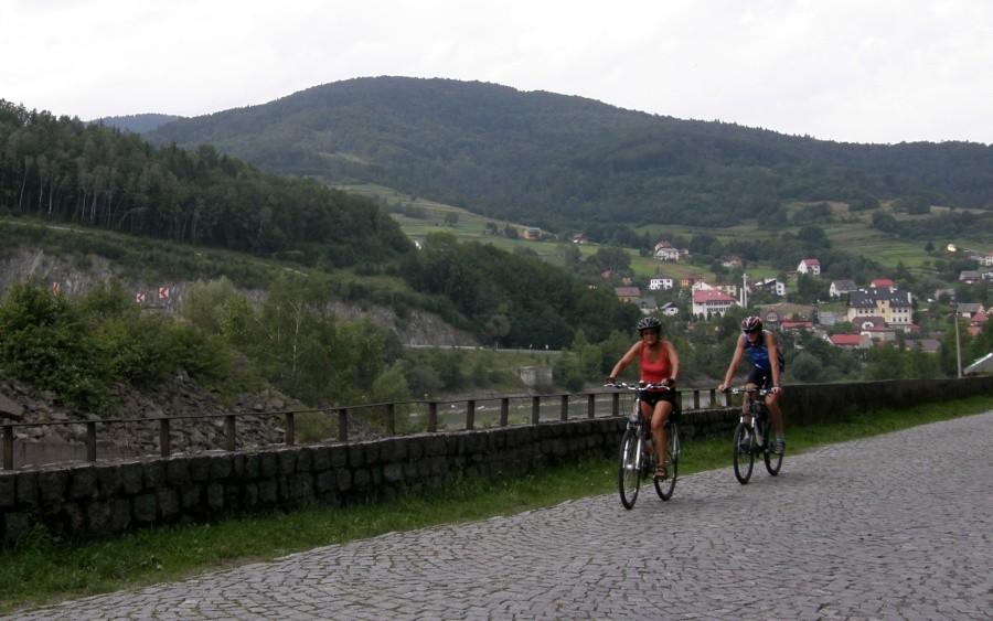 Na podjeździe do Tresnej