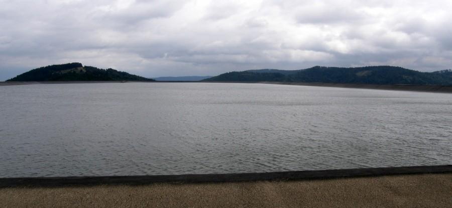 Fragment zbiornika wodnego na górze Żar
