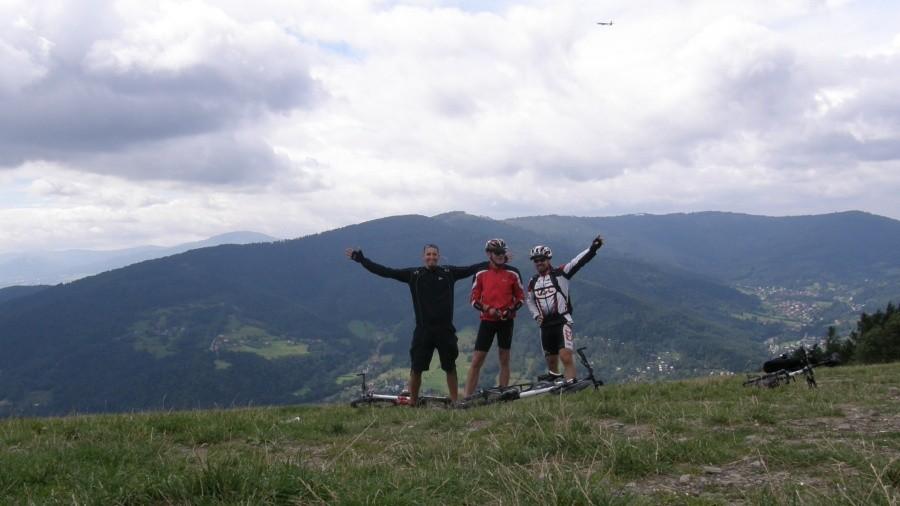 Trzech Bikestatowiczy na Żarze :)