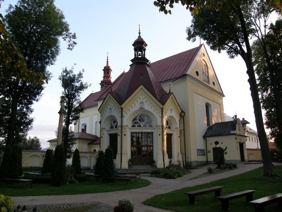 Przy klasztorze franciszkanów w Kętach